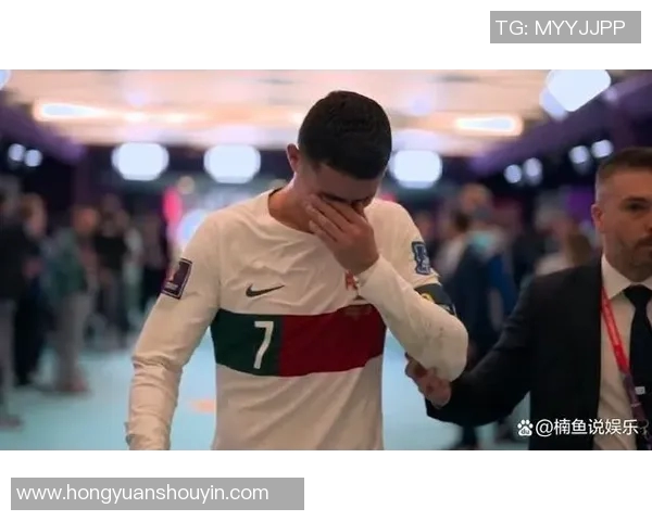 足球巨星泪洒赛场背后原因揭晓 令人心碎的痛哭瞬间引发热议