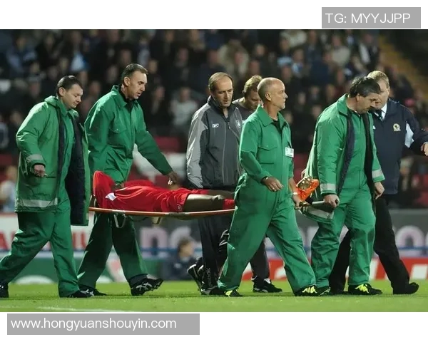 足球球星因病休战引关注 何时重返赛场成为球迷焦点